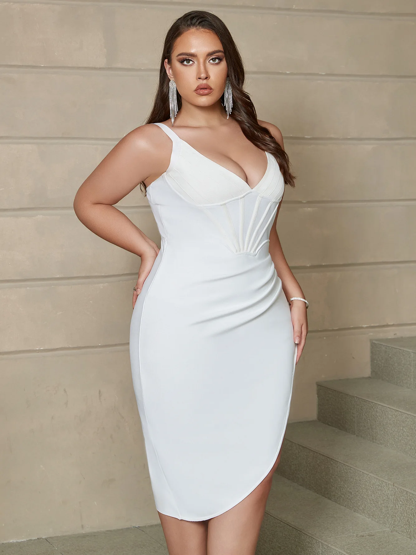 Robe bustier blanche élégante mi-longue – Image 9