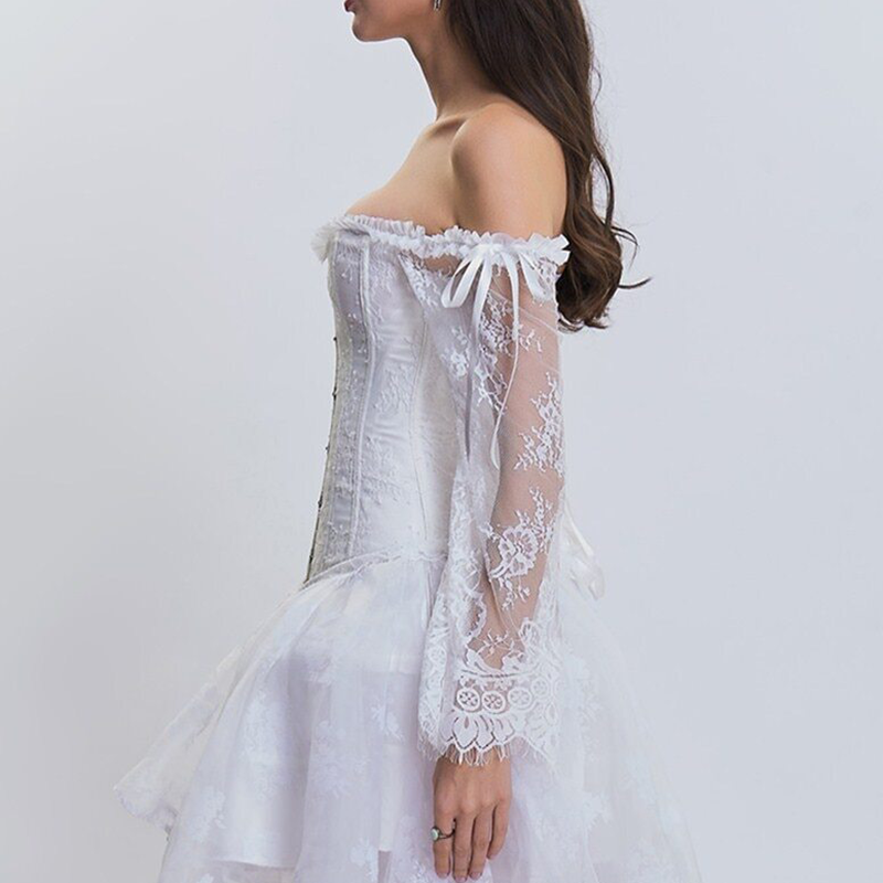corset blanc en dentelle