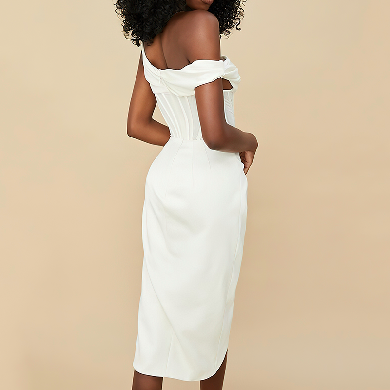 tenue élégante asymétrique