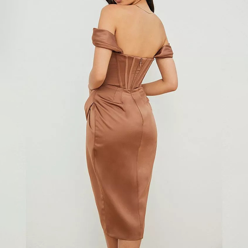 élégante robe corset mi-longue
