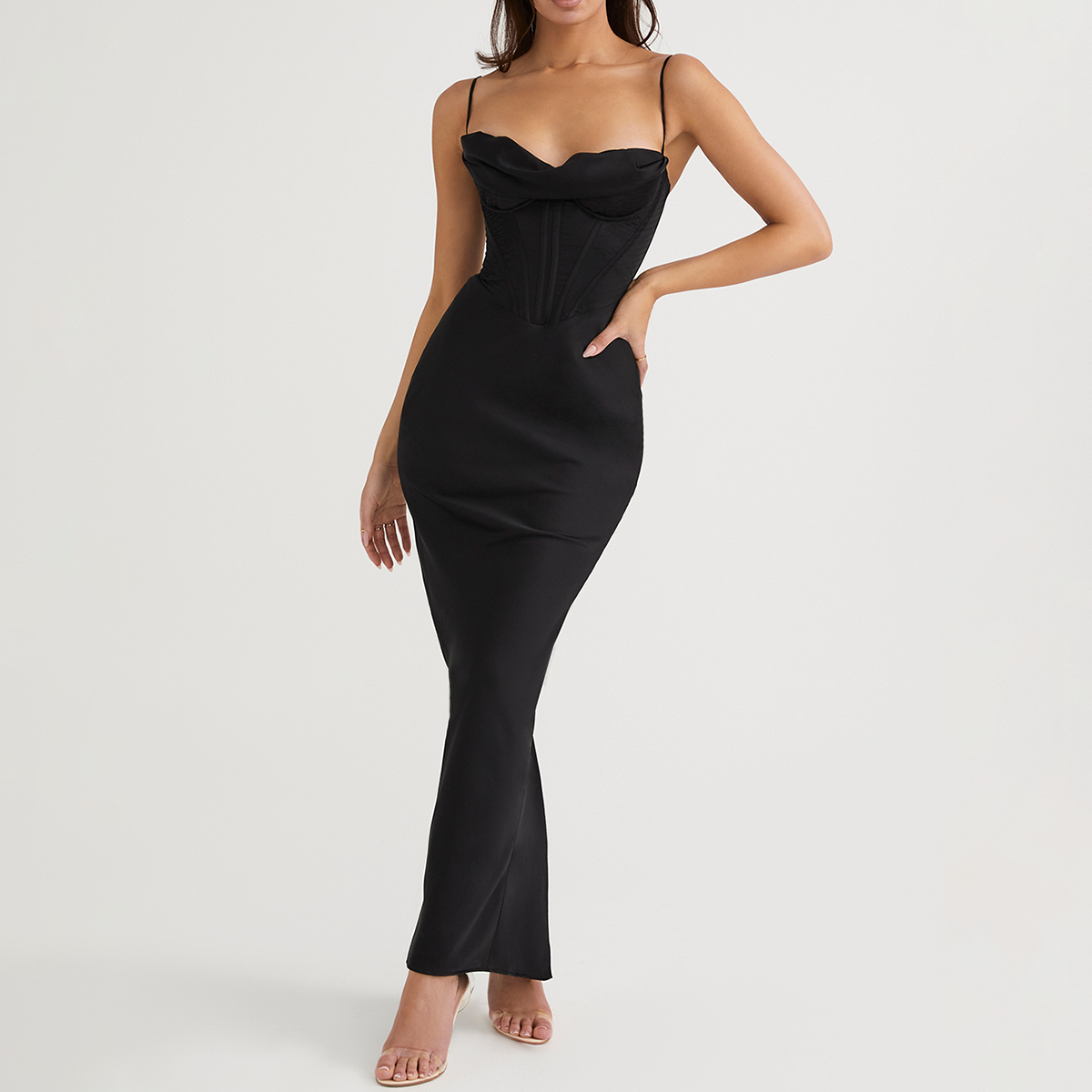 robe longue corset intégré noire
